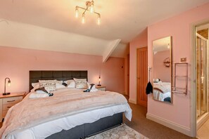 Travel cot, free WiFi, bed sheets - 2 Bed in Bale (oc-v27448) (Bale)