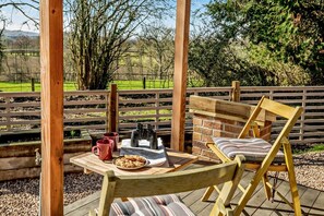 Outdoor dining - 1 Bed in Builth Wells (oc-p27441) (Builth Road)