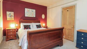 2 bedrooms, WiFi (free), individually decorated, individually furnished