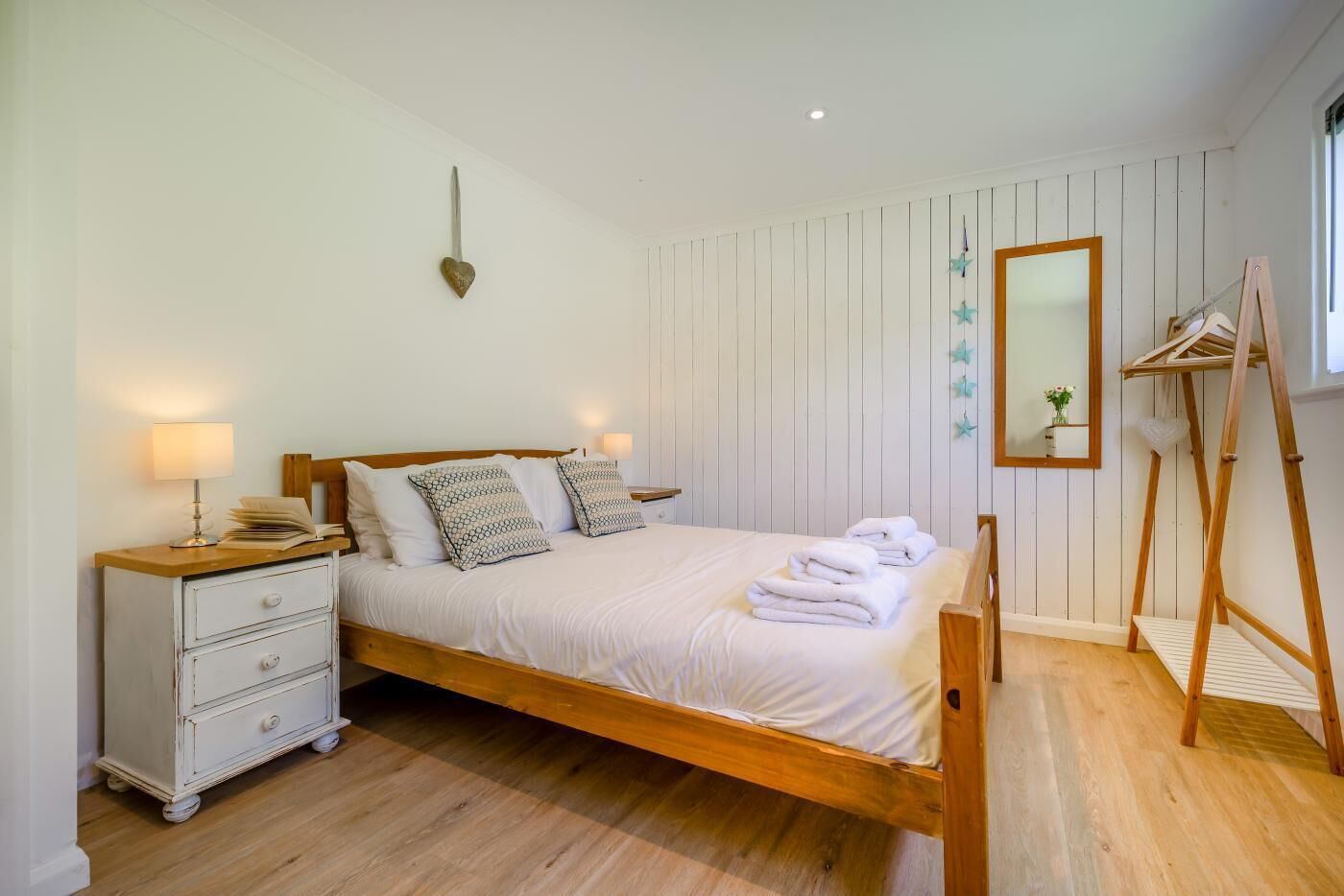 4 bedrooms, iron/ironing board, travel cot, free WiFi