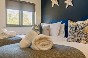 2 Schlafzimmer, Reisekinderbett, kostenloses WLAN, Bettwäsche