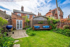 Terrace/patio - 3 Bed in Southwold (oc-40high) (Southwold)