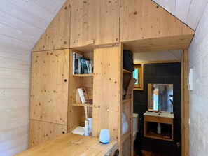 المنشأة من الداخل