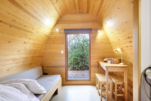 Chalet 'Cadana Pod' with Mountain View, Private Terrace and Shared Garden