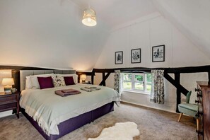 2 bedrooms, iron/ironing board, travel cot, free WiFi - 2 Bed in Ilketshall St. Margaret (oc-w27520) (Rumburgh)