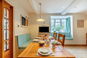 Dining - 4 Bed in Two Mile Oak (oc-b27535) (Ipplepen)