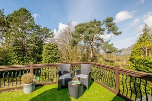 Property grounds - 4 Bed in West Runton (oc-r25292) (West Runton)