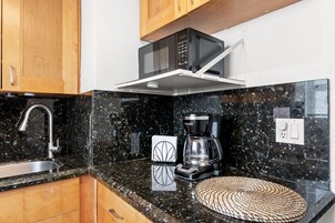 Tetera/pava eléctrica, utensilios de cocina