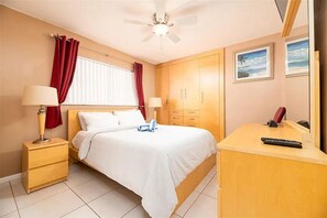 Condo conforto | Ferros/tábuas de passar roupa, Wi-Fi de cortesia