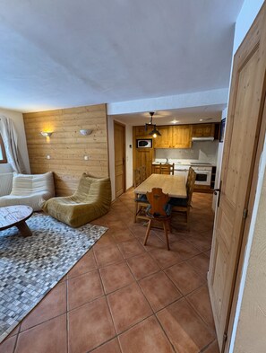 Interior - Cosy 6-person apartment close to the slopes (Val-d'Isère)
