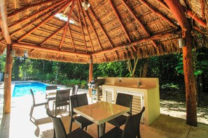 BBQ/picnic Area - Sirenis Escape (Akumal)