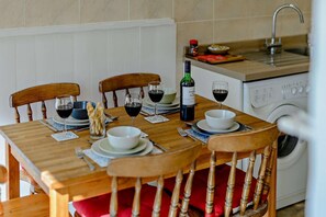 Dining - 2 Bed in Spennithorne (oc-s27544) (Spennithorne)