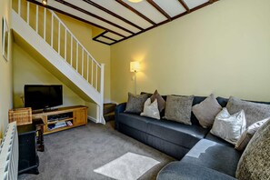 Living area - 2 Bed in Spennithorne (oc-s27544) (Spennithorne)