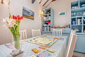 Dining - 2 Bed in Weybourne (oc-b16181) (Weybourne)
