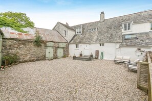 Terrace/patio - 3 Bed in Lee (oc-l27551) (Ilfracombe)