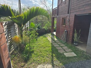 Property grounds - Soleil Passion in the heart of the town (L'Étang-Salé)