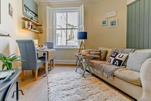 TV - 1 Bed in Fowey (oc-m27634) (Fowey)