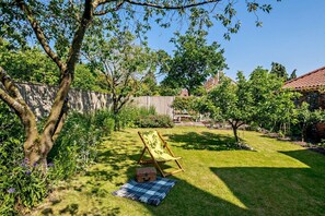 Property grounds - 2 Bed in Southrepps (oc-n27613) (Southrepps)