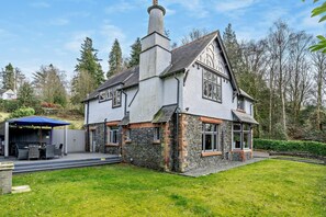 Exterior - 3 Bed in Bowness-on-Windermere (oc-91347) (Bowness on Windermere)