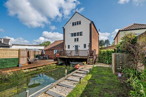 Exterior - 4 Bed in Stalham (oc-t27655) (Stalham)