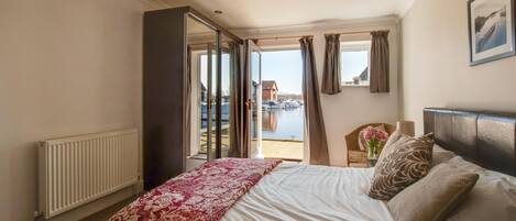 Wifi gratis y ropa de cama