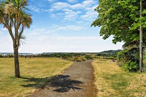 Property grounds - 3 Bed in Tenby (oc-c27685) (Tenby)