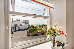 Interior - 3 Bed in Tenby (oc-c27685) (Tenby)