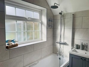 Towels - 2 Bed in Helhoughton (oc-b27680) (Helhoughton)
