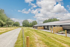 Exterior - 3 Bed in Barsham (oc-d27682) (Barsham)