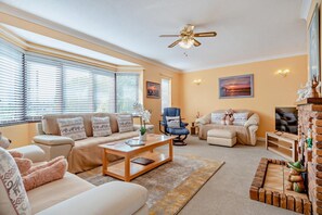 Living area - 3 Bed in Runham (oc-a27687) (Runham)