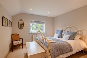 3 chambres, lit parapluie, Wi-Fi gratuit, draps fournis
