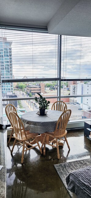 Dining - Artsy Dowtown Condo in Beltline (Calgary)