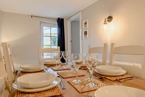 Dining - 3 Bed in Wiveton (oc-d19479) (Wiveton)