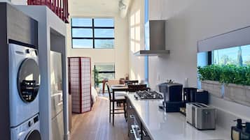 Microwave, oven, stovetop, dishwasher