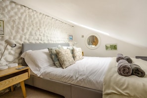 WiFi (free), bed sheets - 1 Bed in Blakeney (oc-d27752) (Blakeney)