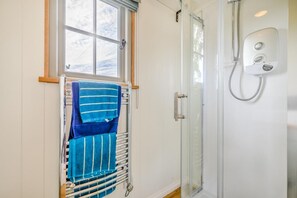 Towels - 1 Bed in Padstow (oc-p27794) (Padstow)