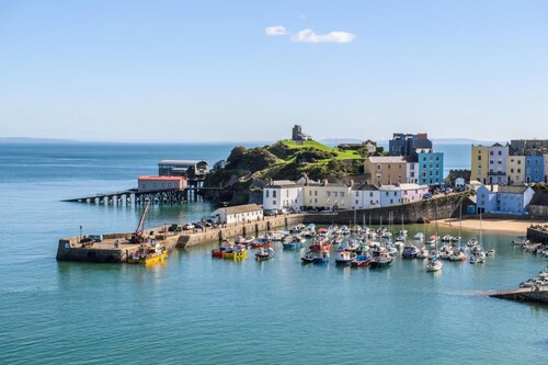 1 Bed in Saundersfoot (oc-pw927a)