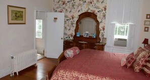 Escrivaninha, ferros/tábuas de passar roupa, Wi-Fi de cortesia