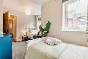 3 bedrooms, free WiFi, bed sheets - 3 Bed in Felixstowe (oc-s27808) (Felixstowe)