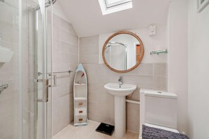 Towels - 2 Bed in Broad Haven (oc-f27801) (Broad Haven)