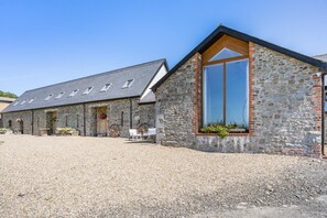 Exterior - 2 Bed in Llangadog (oc-t27868) (Llangadog)