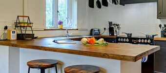 2 Bed in Lane End (oc-d27785)