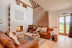 Interior - 5 Bed in Ellough (oc-d8656) (Ellough)