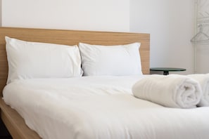 Free WiFi, bed sheets