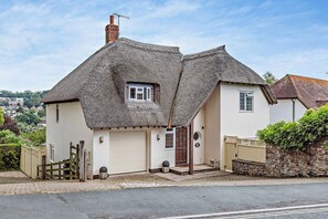 Exterior - 3 Bed in Lyme Regis (oc-s27857) (Lyme Regis)