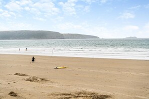 Beach - 3 Bed in Broad Haven (oc-j27915) (Broad Haven)