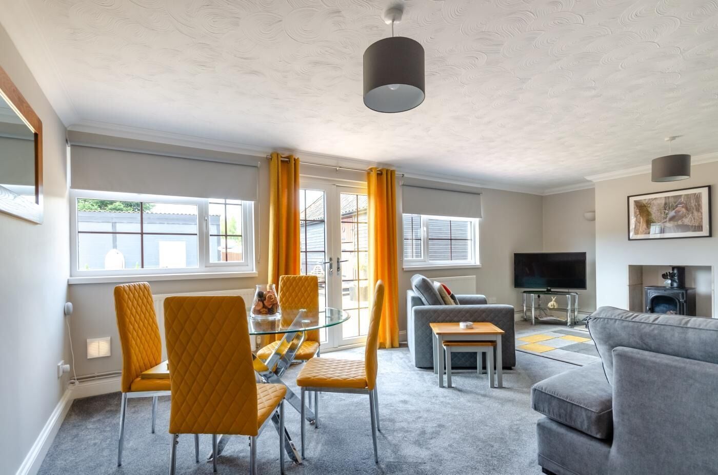 تلفزيون، مدفأة