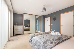 Iron/ironing board, travel cot, free WiFi, bed sheets - 2 Bed in Southwold (oc-t27861) (Southwold)