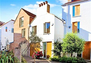 Exterior - 2 Bed in Southwold (oc-t27861) (Southwold)