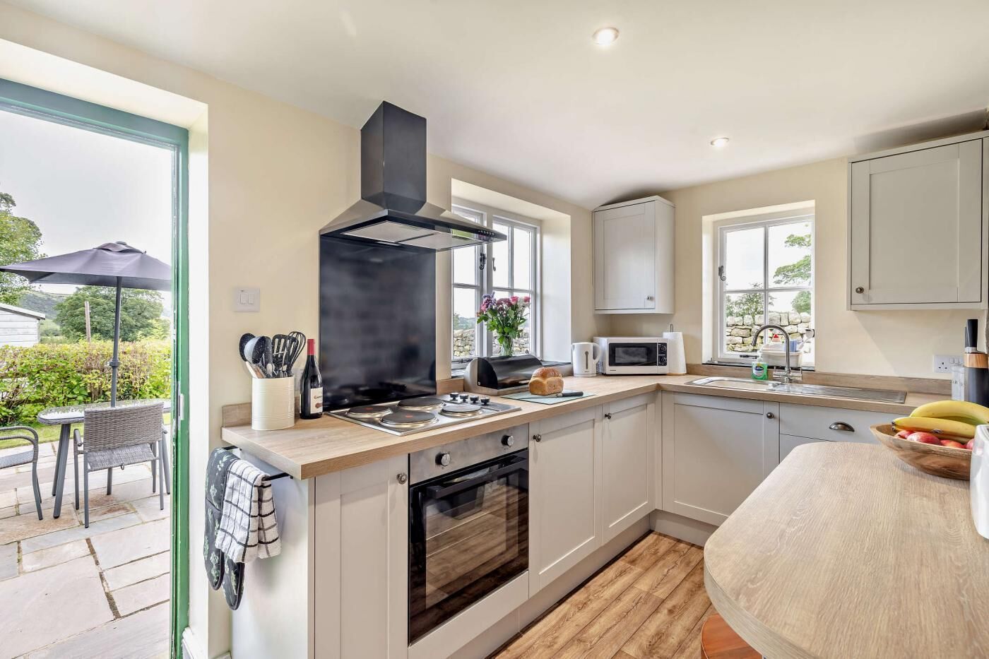 Microwave, oven, cookware/dishes/utensils